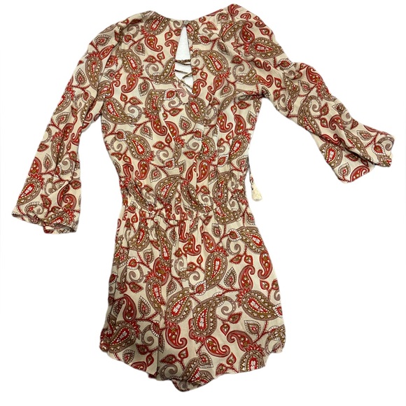 Show Me Your Mumu Tillie Tie Romper Paisley Daze Cloud Small - Picture 4 of 6